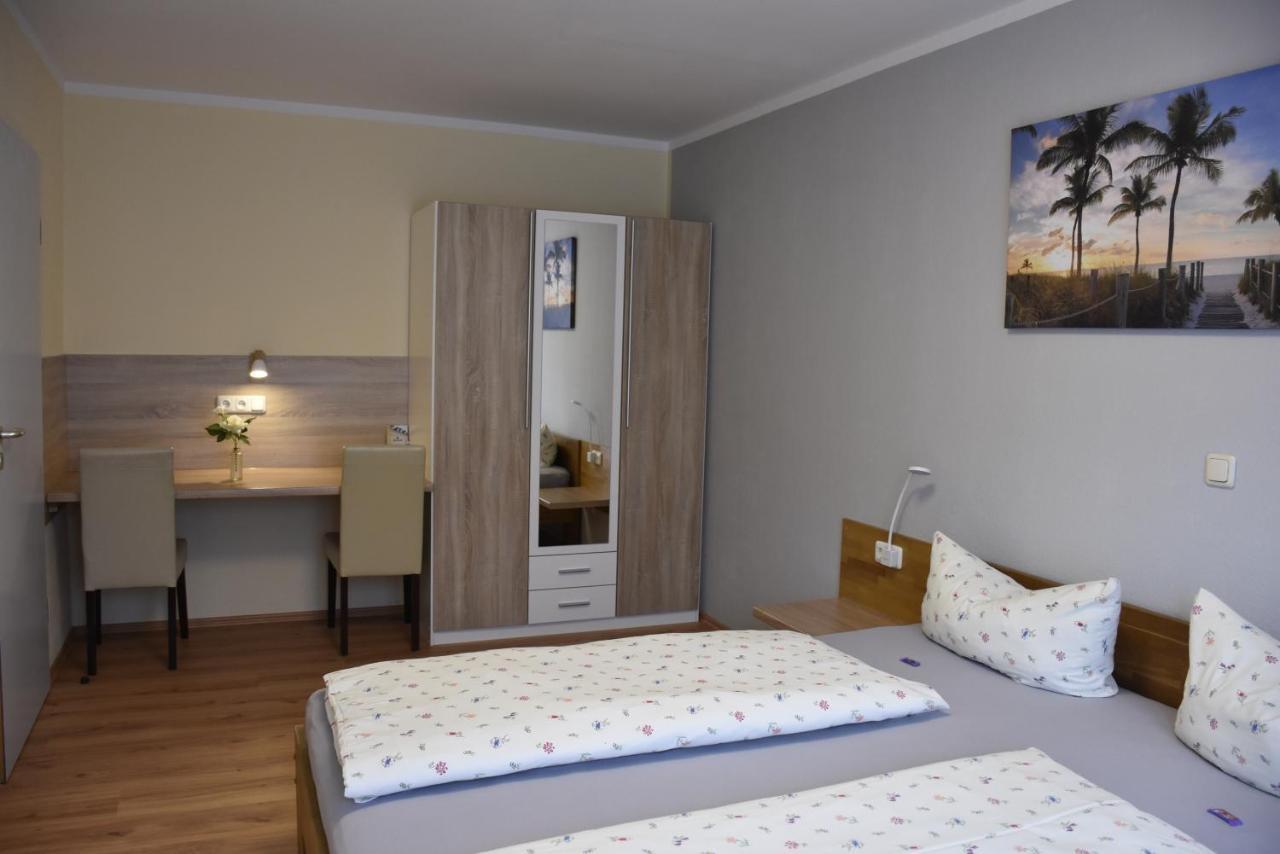 Hotel Garni Am Klostermarkt เพลาเอิน ภายนอก รูปภาพ